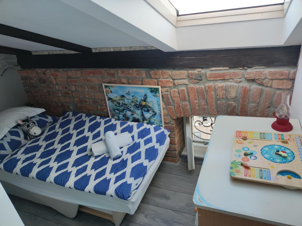 Anthea Apartma *